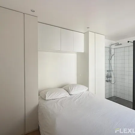 Sunny 1-bed In Marais District Apartman Párizs