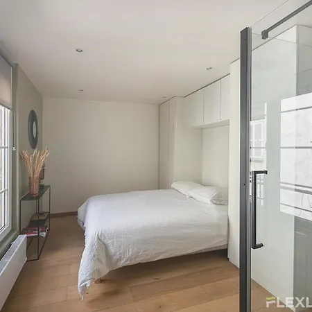 Sunny 1-bed In Marais District Apartman Párizs