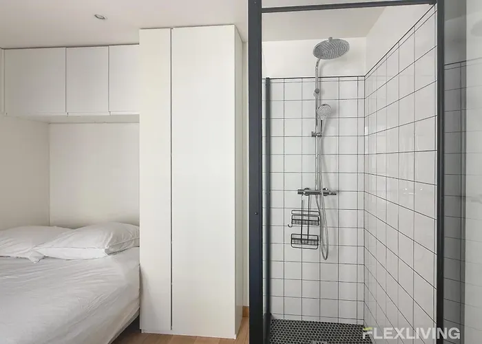 Sunny 1-bed In Marais District * Παρίσι